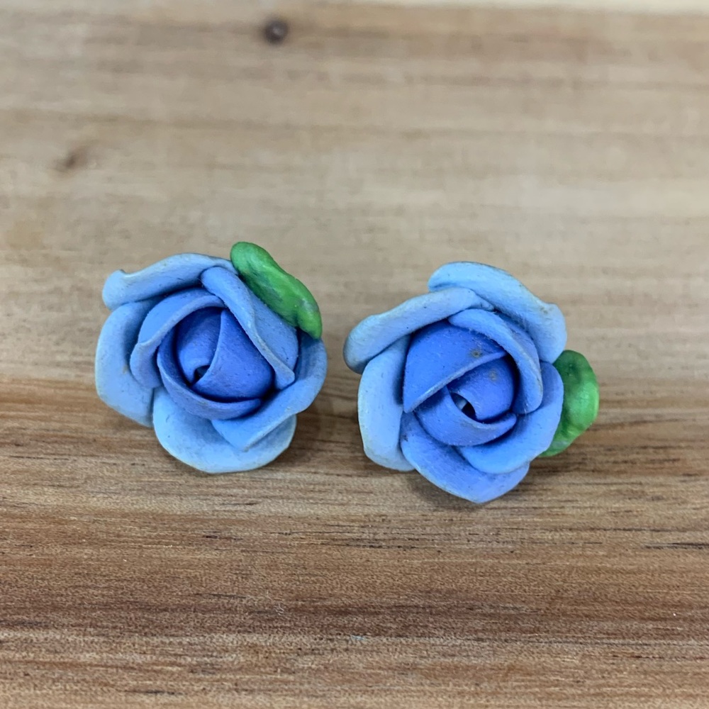 Vintage Blue Floral Stud Earrings